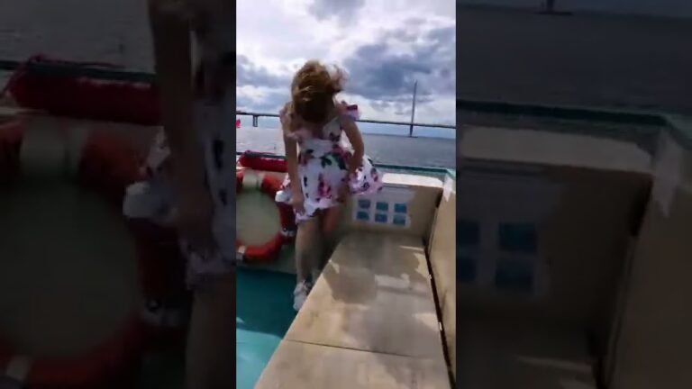 Unexpected On-Air Moment: Weather Presenter Caught Off Guard by Sudden Gust